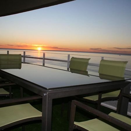 Apartamento En Primera Linea/Beachfront Apartment Фуенхірола Екстер'єр фото