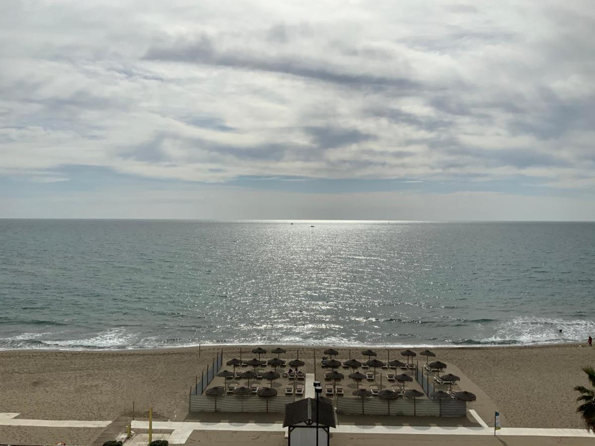 Apartamento En Primera Linea/Beachfront Apartment Фуенхірола Екстер'єр фото