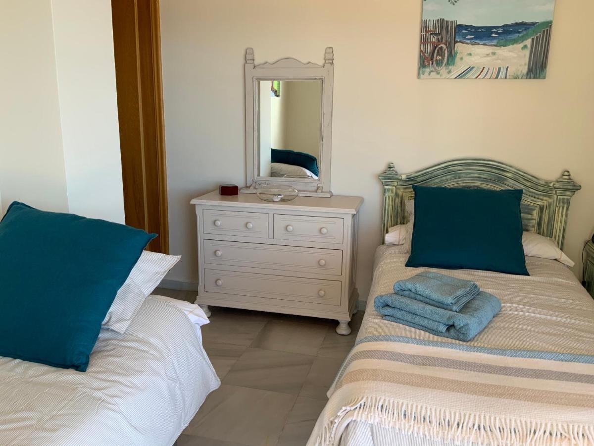 Apartamento En Primera Linea/Beachfront Apartment Фуенхірола Екстер'єр фото
