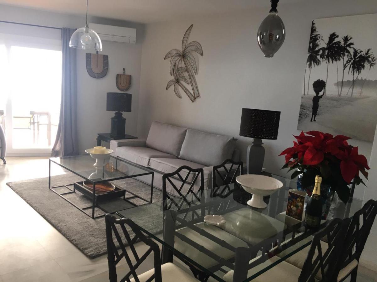 Apartamento En Primera Linea/Beachfront Apartment Фуенхірола Екстер'єр фото