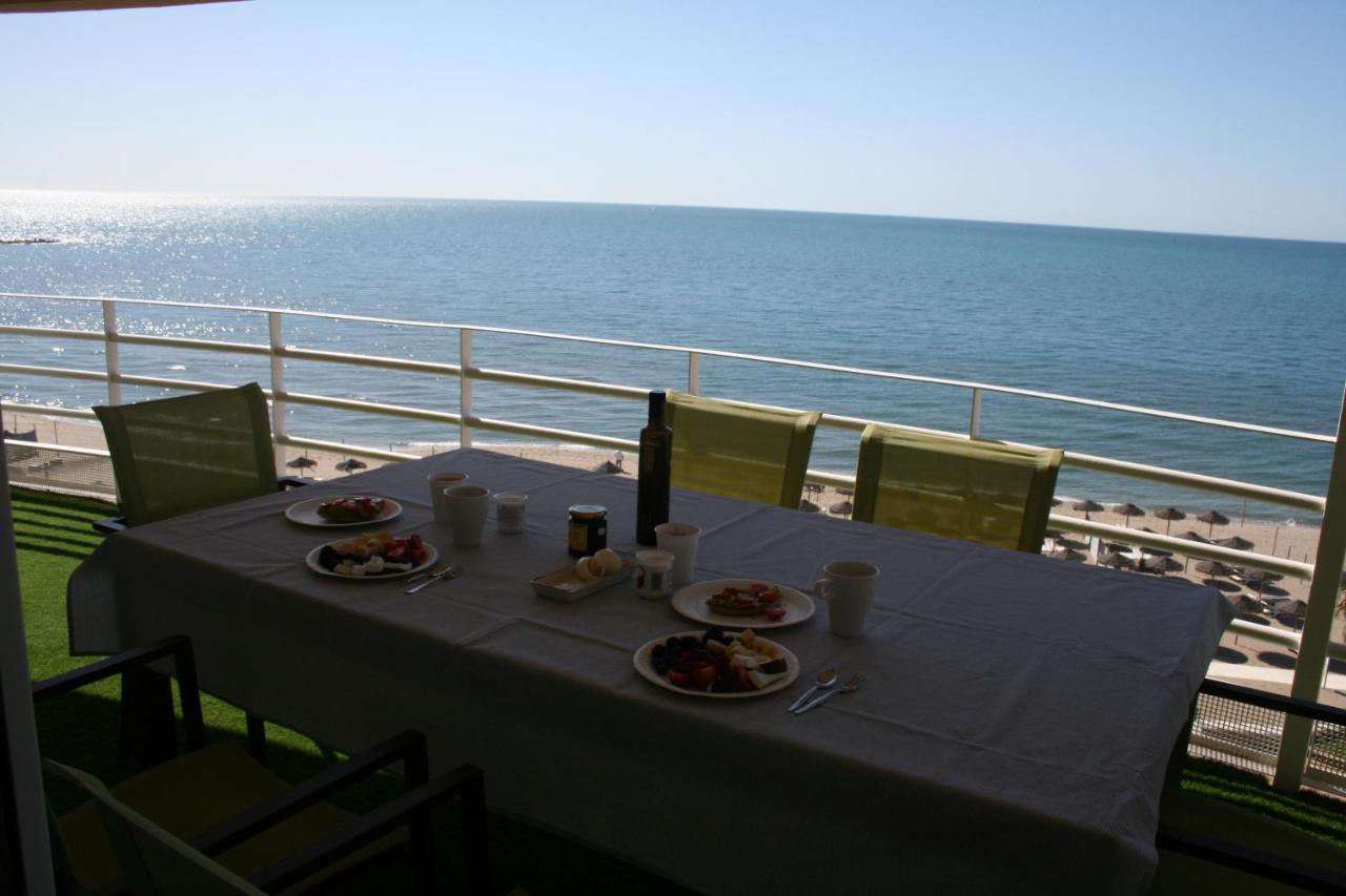 Apartamento En Primera Linea/Beachfront Apartment Фуенхірола Екстер'єр фото