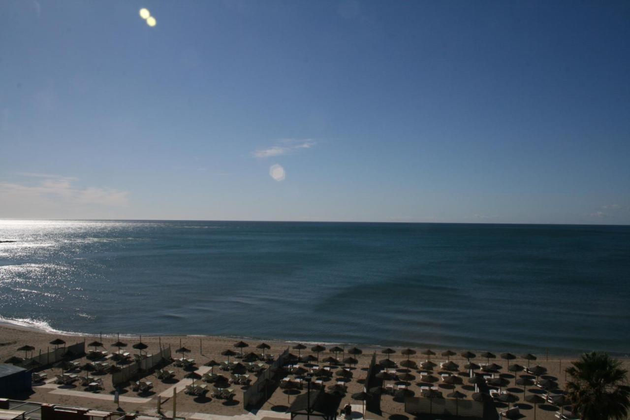 Apartamento En Primera Linea/Beachfront Apartment Фуенхірола Екстер'єр фото