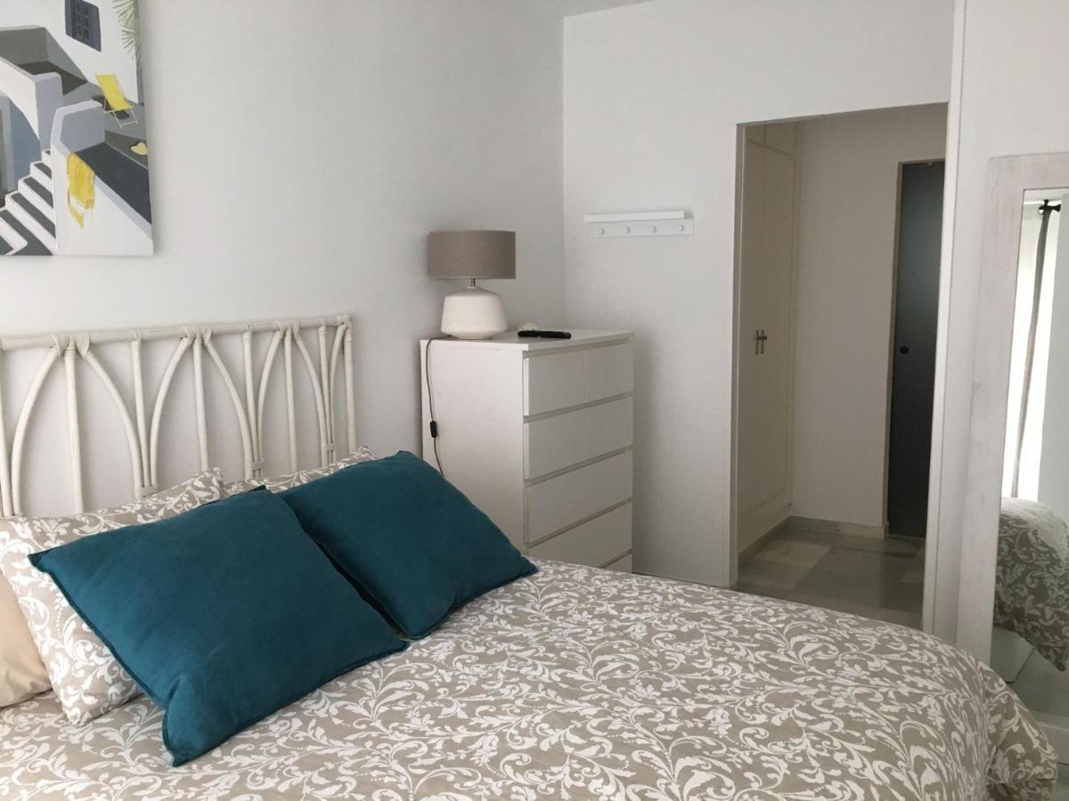 Apartamento En Primera Linea/Beachfront Apartment Фуенхірола Екстер'єр фото