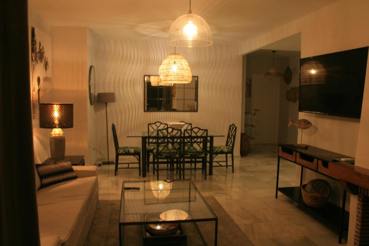 Apartamento En Primera Linea/Beachfront Apartment Фуенхірола Екстер'єр фото