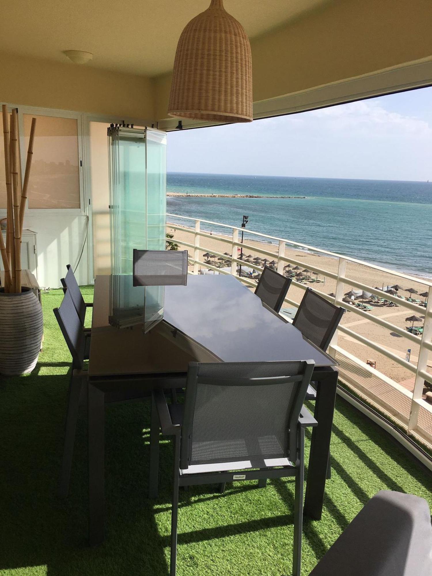 Apartamento En Primera Linea/Beachfront Apartment Фуенхірола Екстер'єр фото