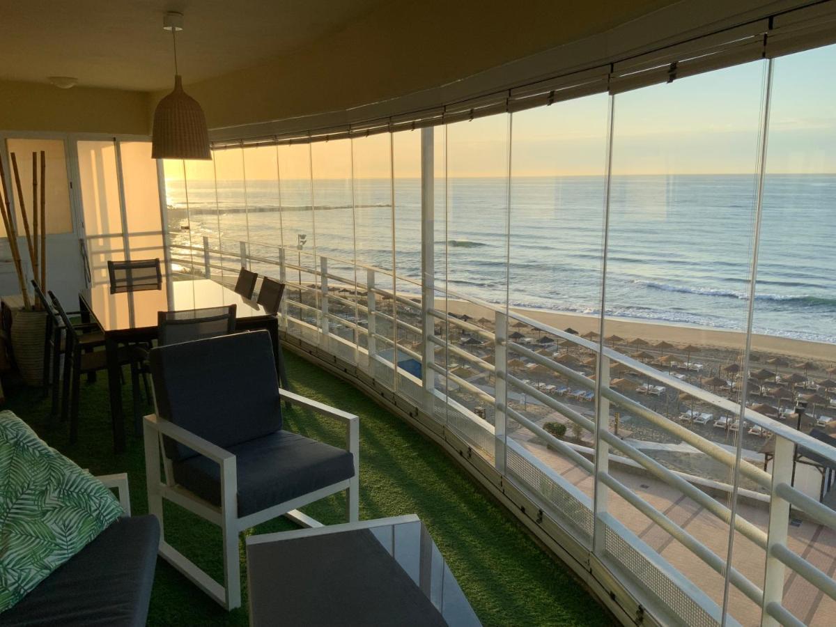 Apartamento En Primera Linea/Beachfront Apartment Фуенхірола Екстер'єр фото
