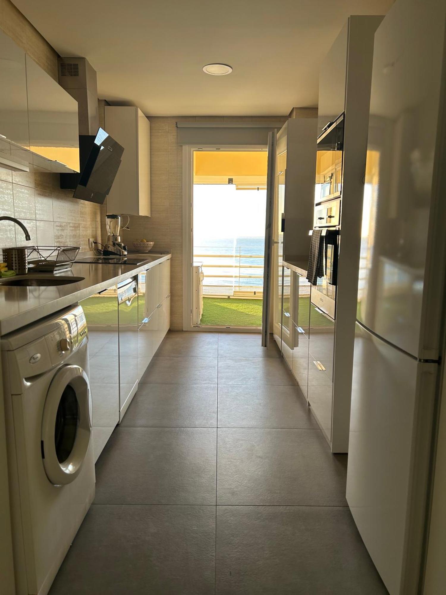 Apartamento En Primera Linea/Beachfront Apartment Фуенхірола Екстер'єр фото
