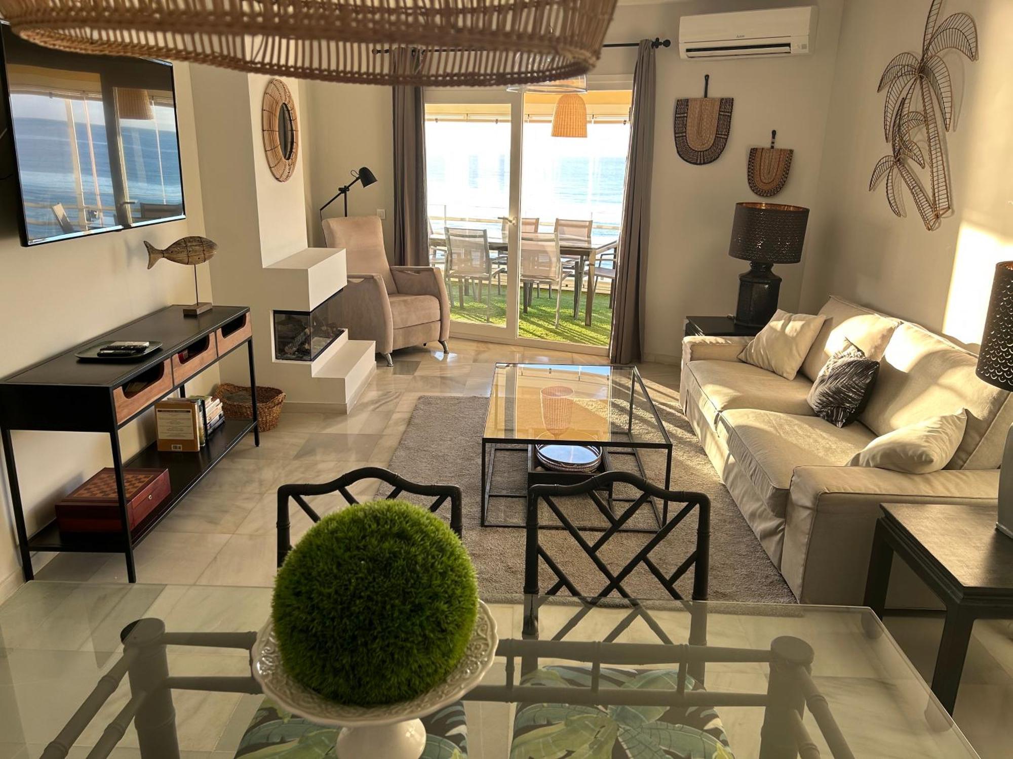 Apartamento En Primera Linea/Beachfront Apartment Фуенхірола Екстер'єр фото